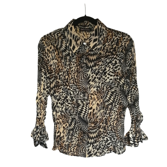 Violet & Claire Tops - OLD - VIOLET & CLAIRE Animal print leopard blouse mother of pearl buttons Large